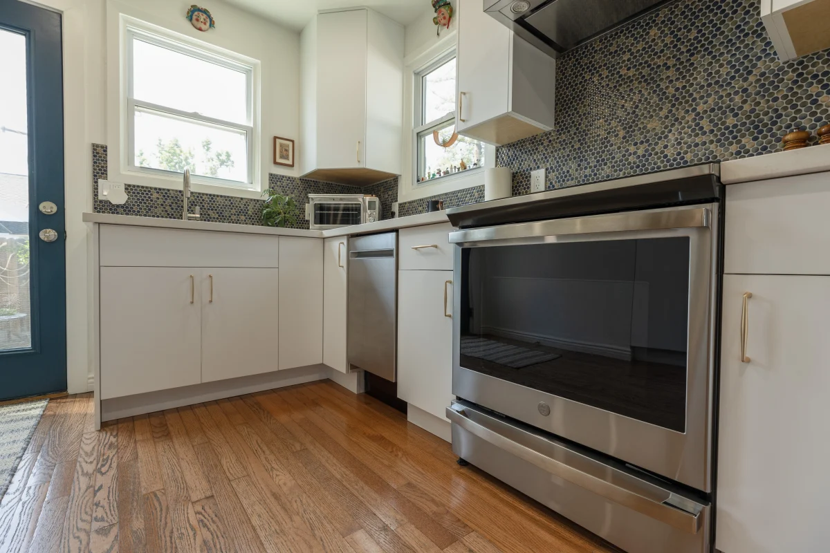Bright & Functional Kitchen Transformation, photo 7
