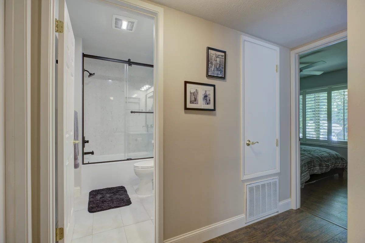 Crisp Contrast Bathroom Remodel, photo 10