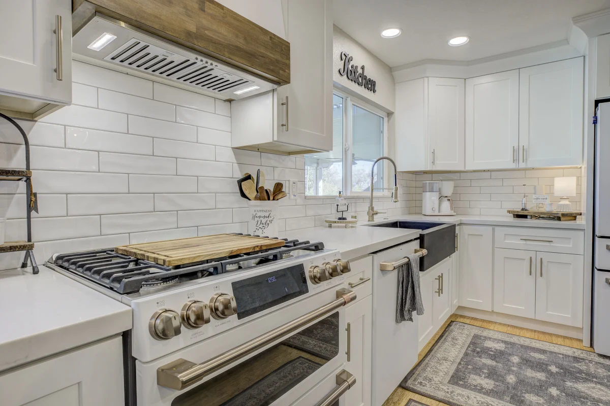 Modern White Kitchen Remodel, photo 4
