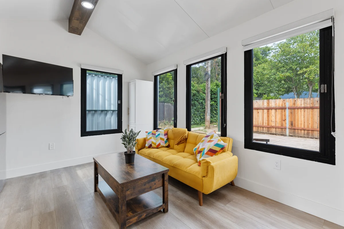 Two Modern Backyard ADUs, photo 2