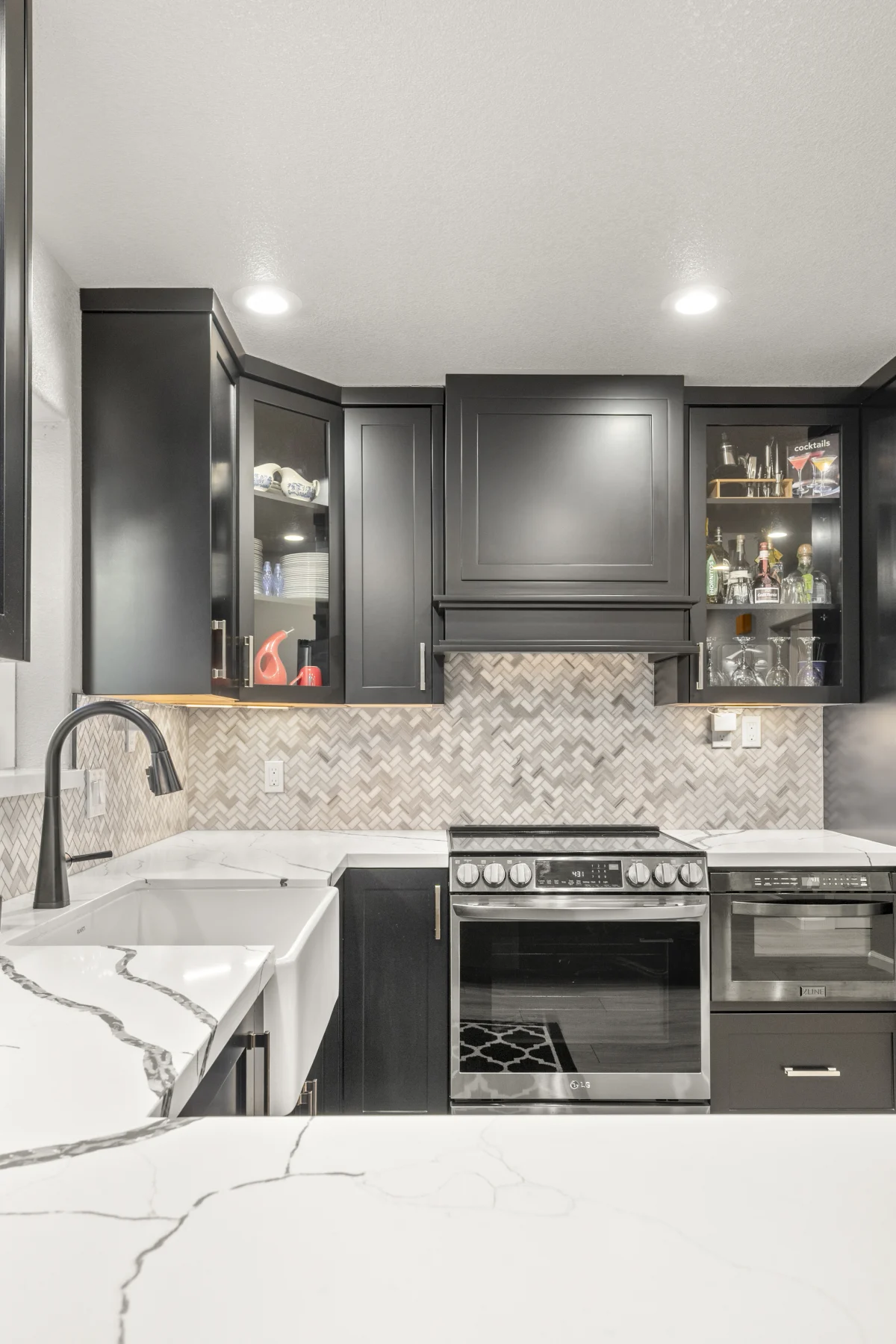 Bold Contrast Kitchen Remodel, photo 8