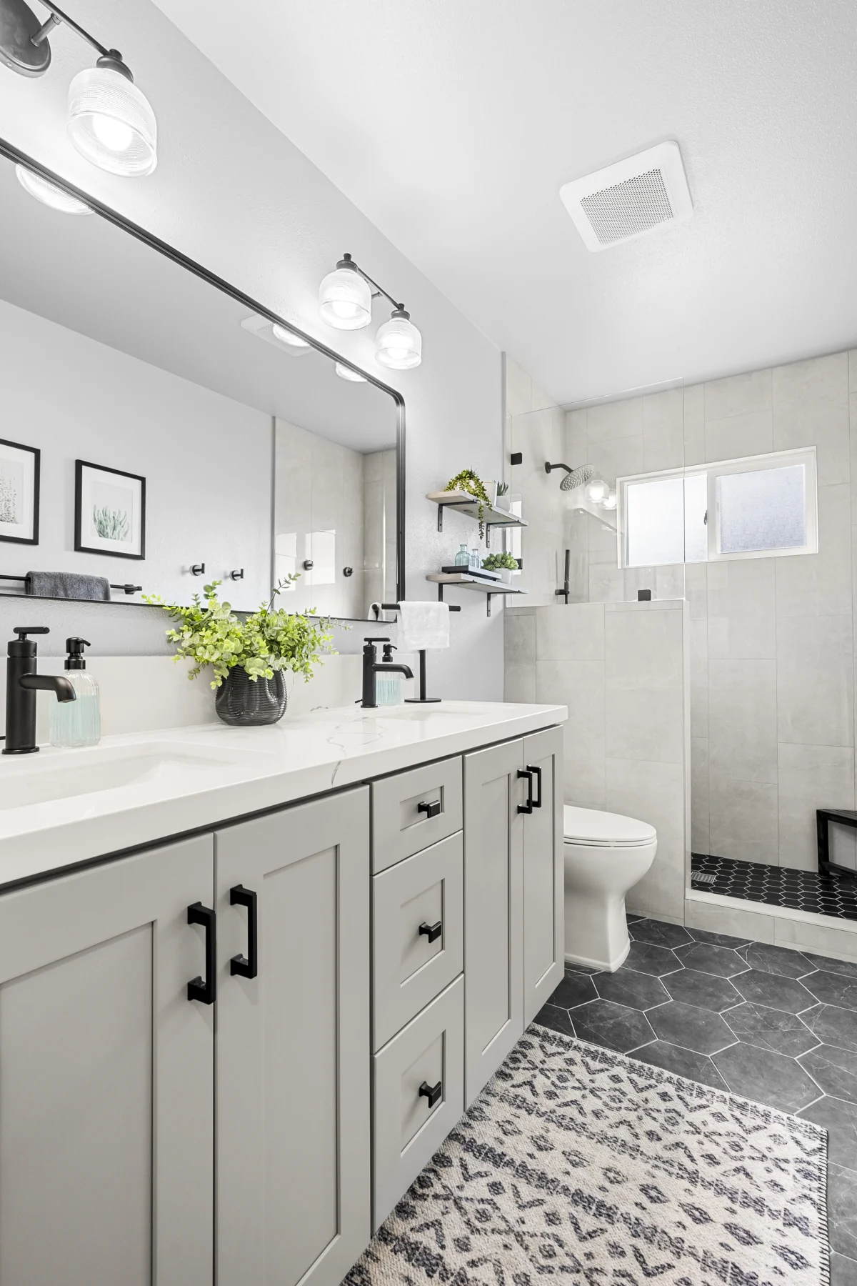 Clean Contrast Bathroom Remodel, photo 11