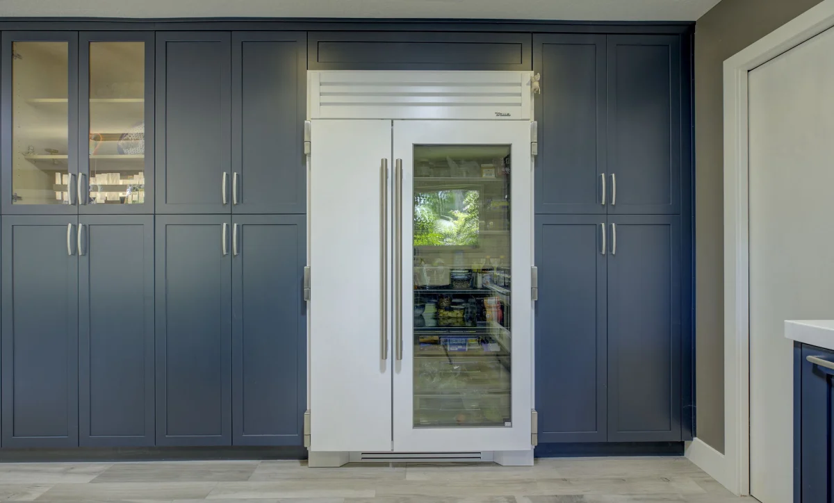 Bold and elegant kitchen transformation, photo 7