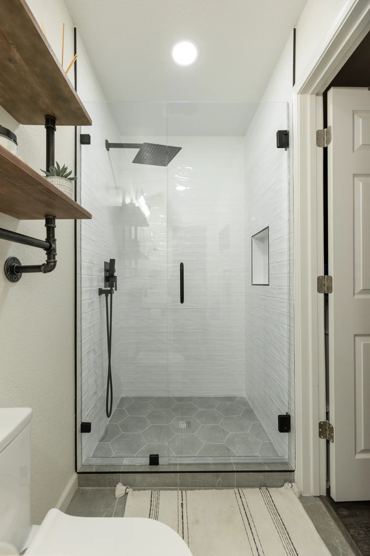 Clean Lines Bathroom Remodel, photo 7
