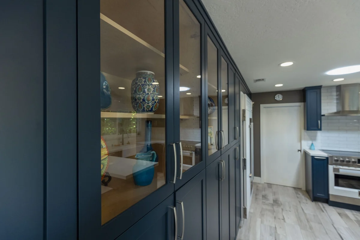 Bold and elegant kitchen transformation, photo 5