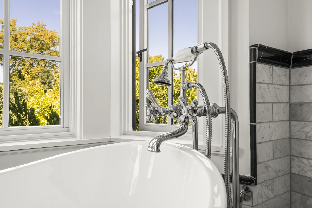 Seamless Tudor Home Addition, photo 4