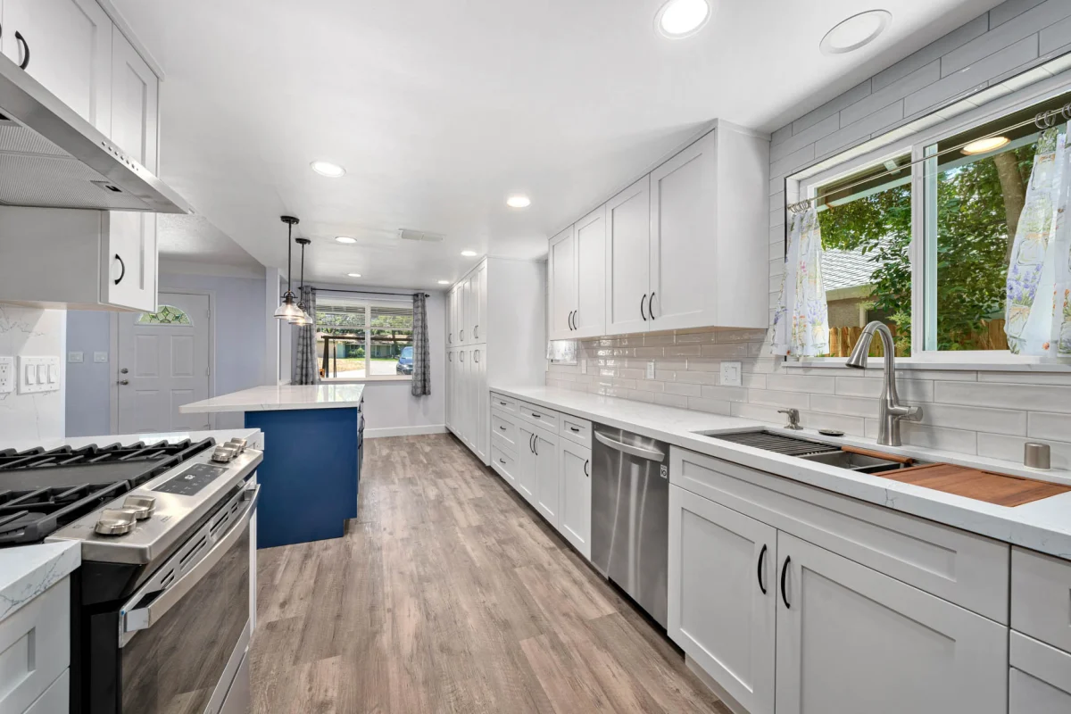 A fresh, functional transformation remodel for everyday living., photo 6
