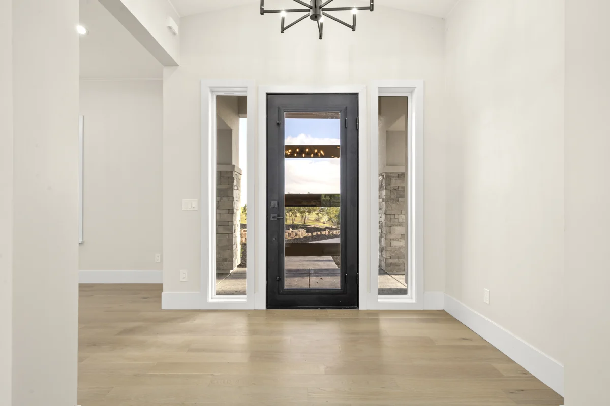 Hillside Modern Retreat, photo 18