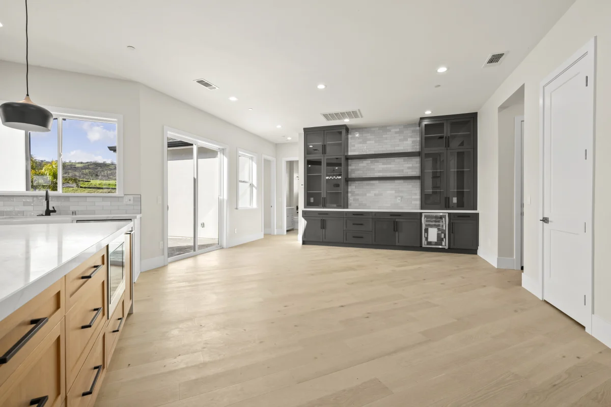 Hillside Modern Retreat, photo 26