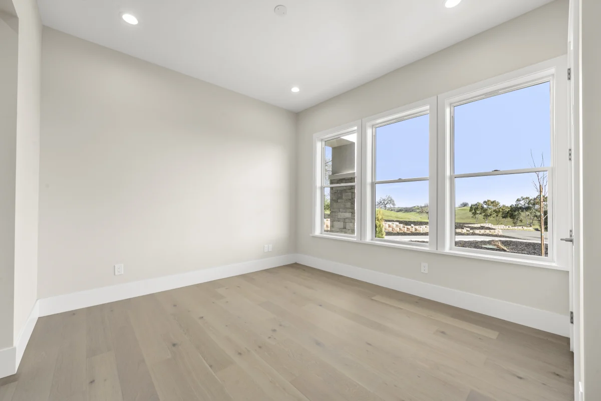 Hillside Modern Retreat, photo 33