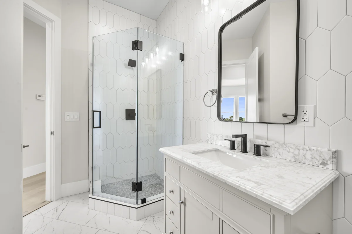 Hillside Modern Retreat, photo 35
