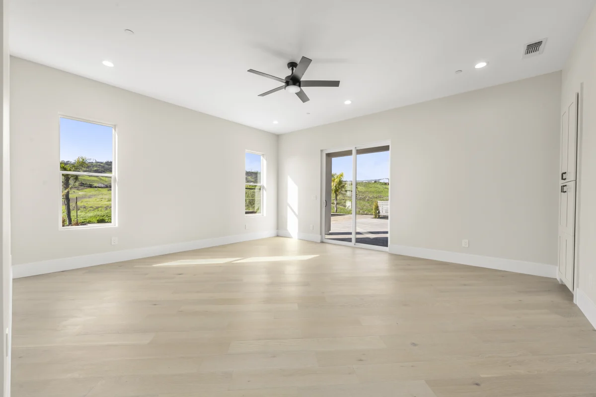 Hillside Modern Retreat, photo 36