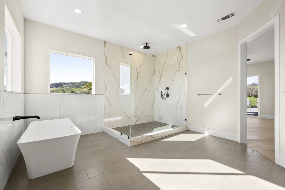 Hillside Modern Retreat, photo 40