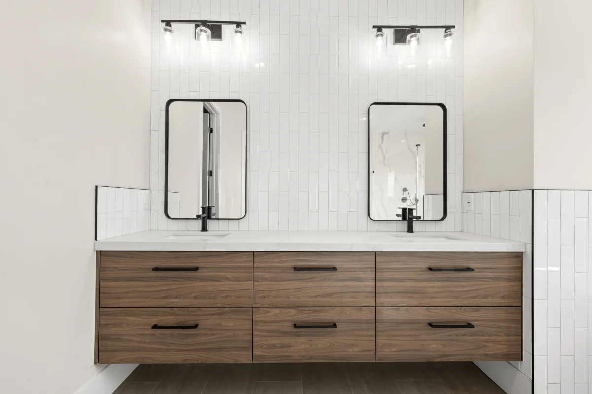 Hillside Modern Retreat, photo 43