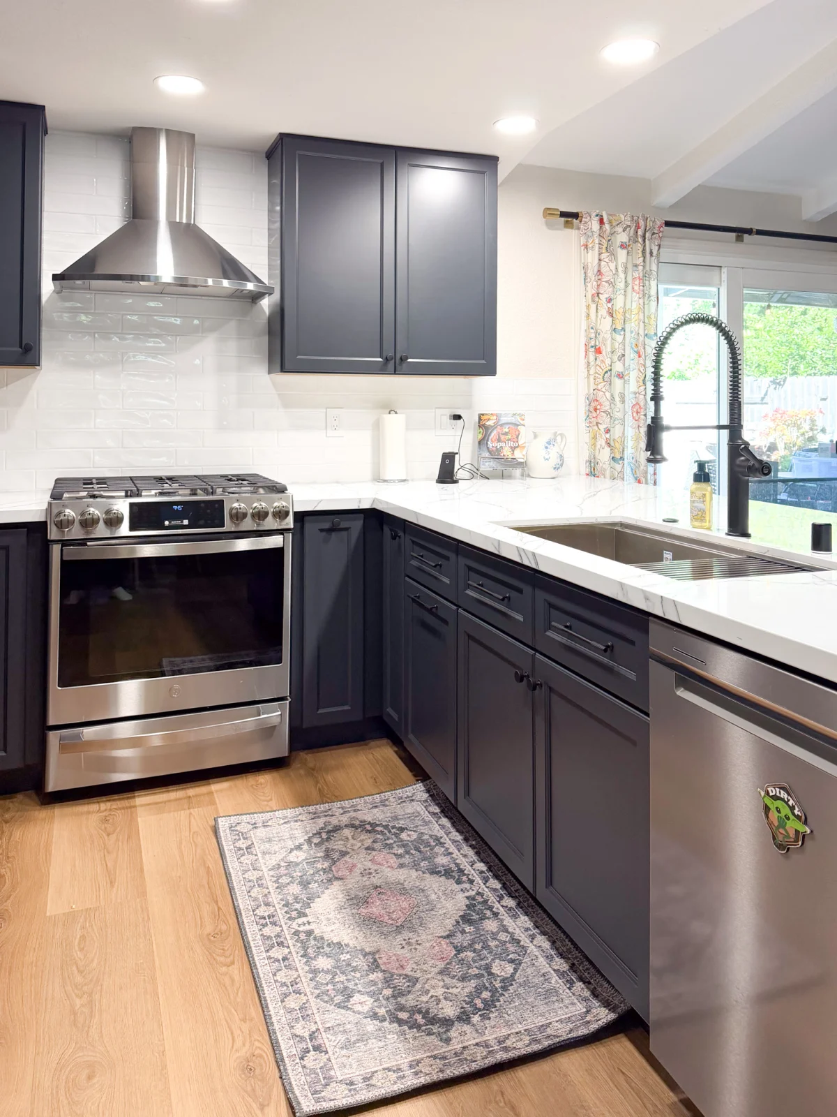 Midnight Contrast Kitchen Remodel, photo 8