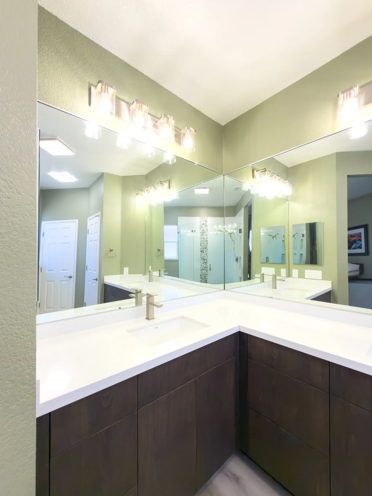 Nature-Inspired Bathroom Retreat, photo 1