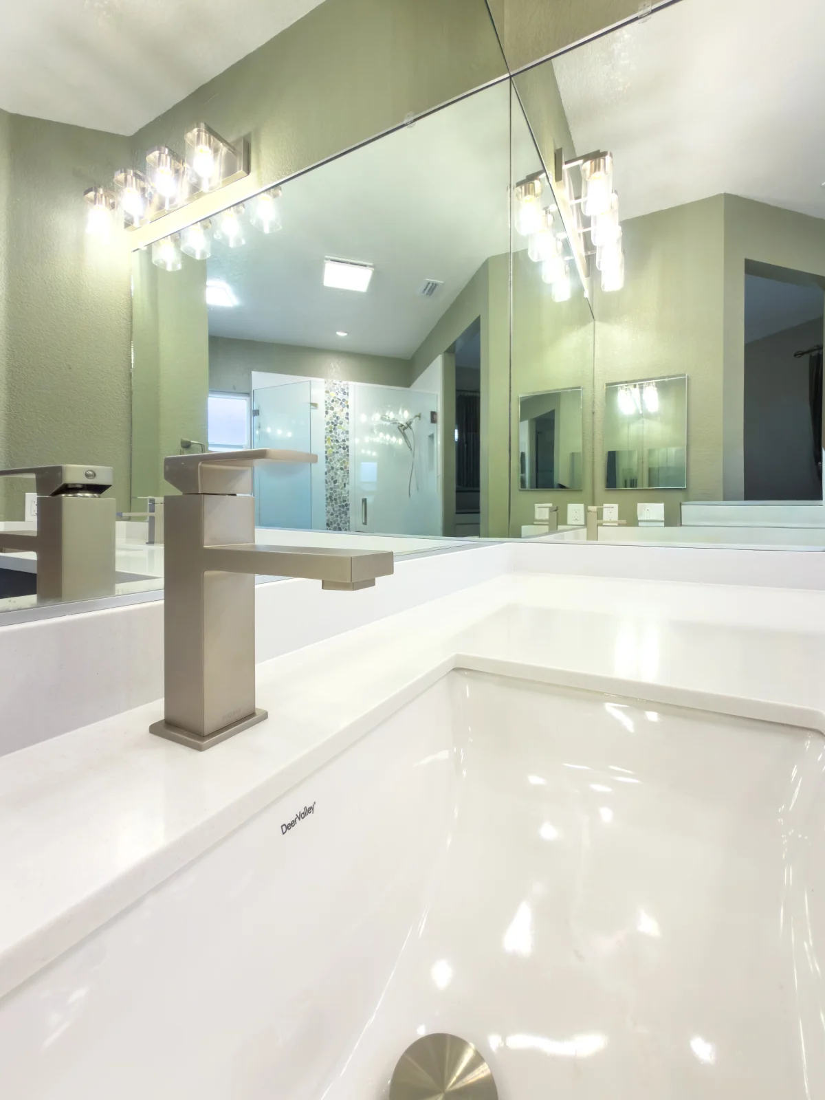 Nature-Inspired Bathroom Retreat, photo 3