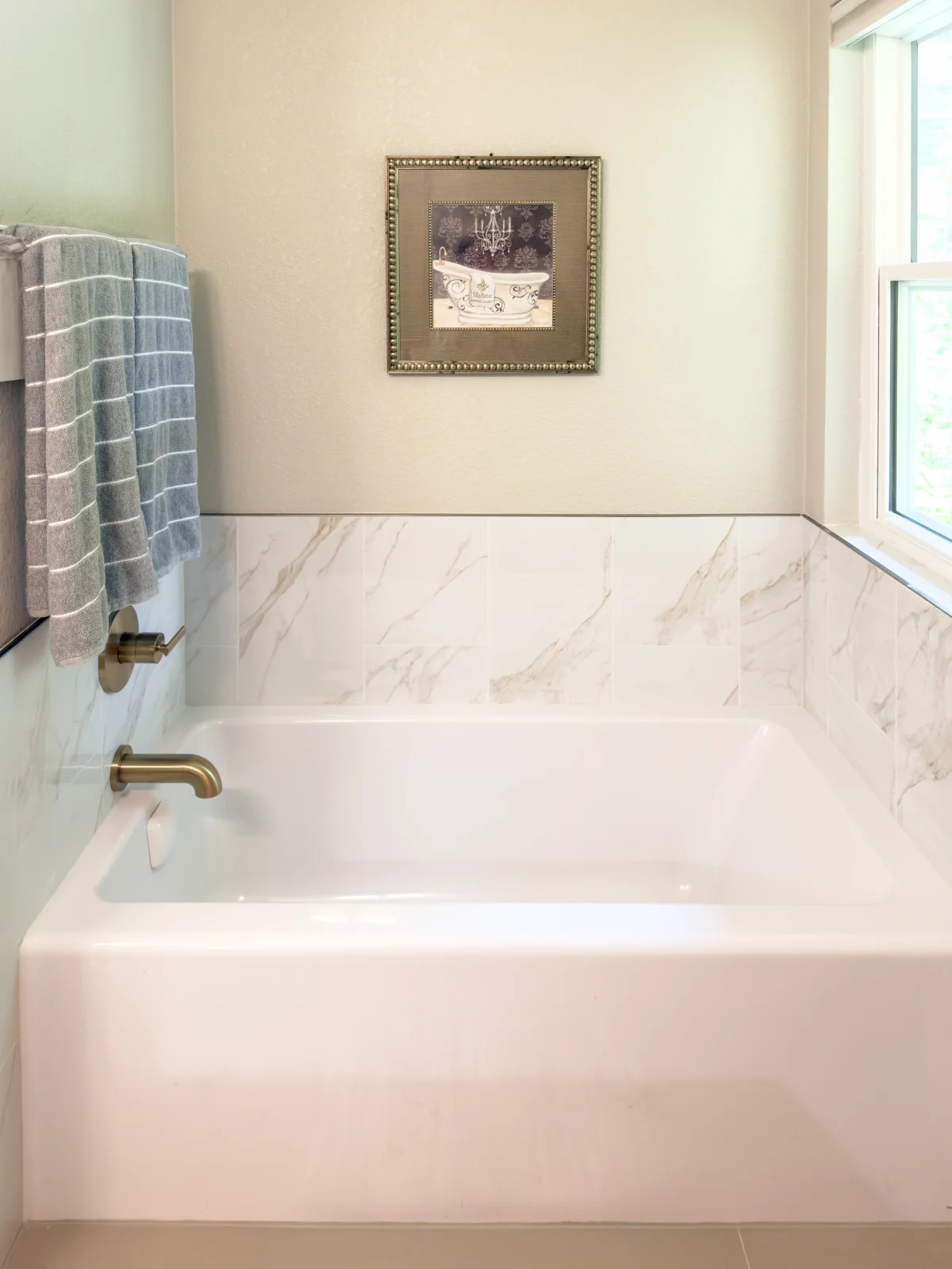 Warm Contemporary Two-Bathroom Remodel, photo 22