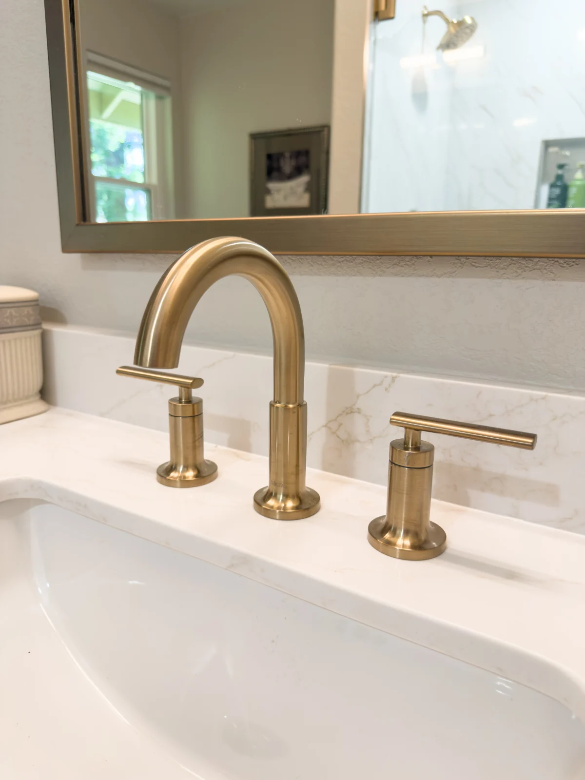 Warm Contemporary Two-Bathroom Remodel, photo 16