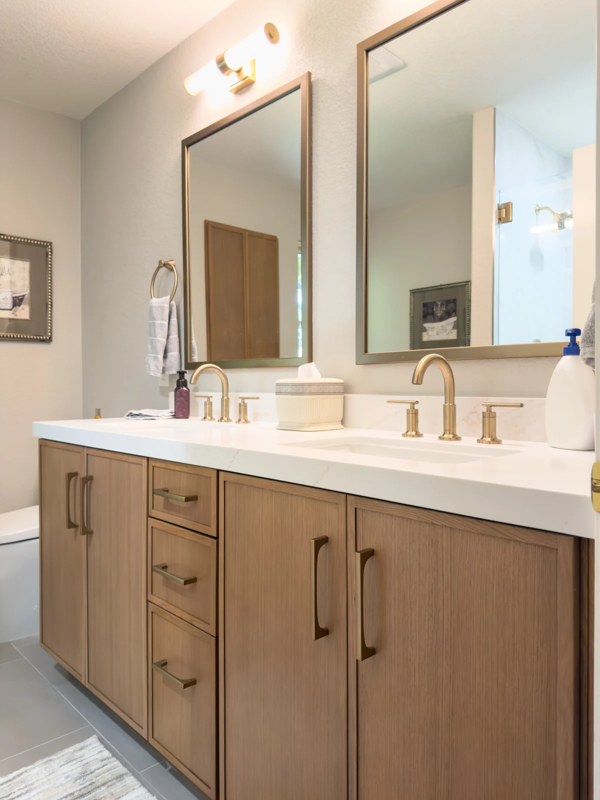 Warm Contemporary Two-Bathroom Remodel, photo 18