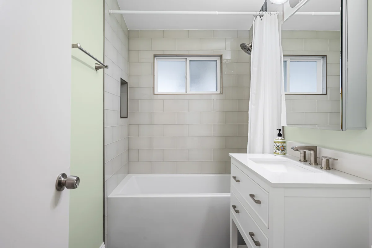 Fresh & Functional Bathroom Refresh, photo 9