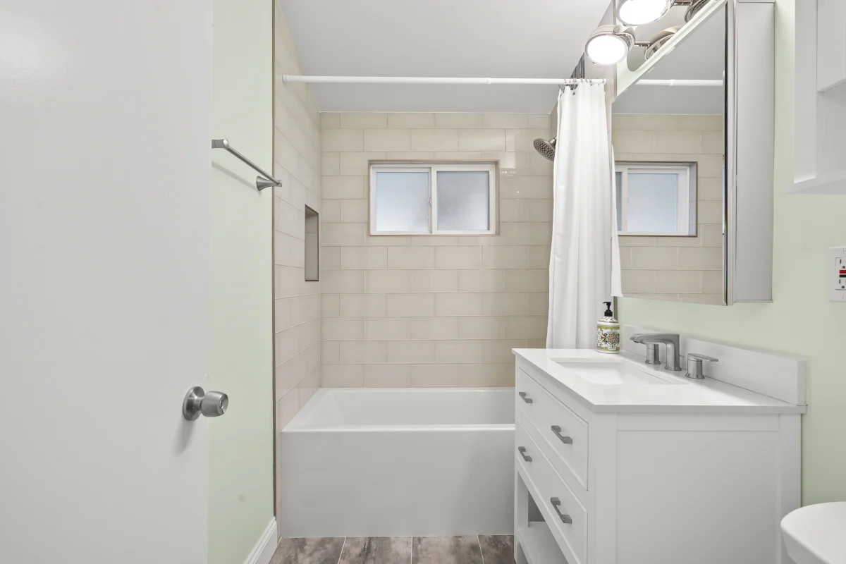 Fresh & Functional Bathroom Refresh, photo 10