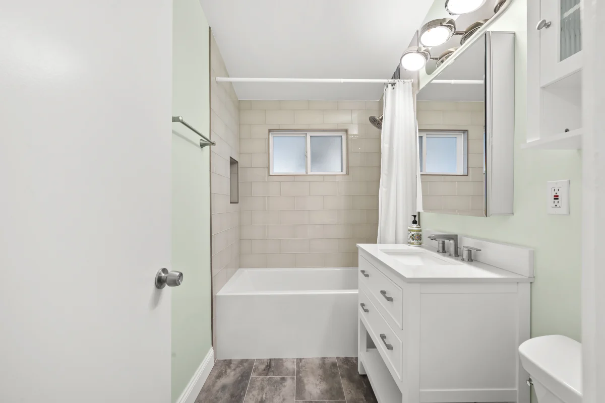 Fresh & Functional Bathroom Refresh, photo 11
