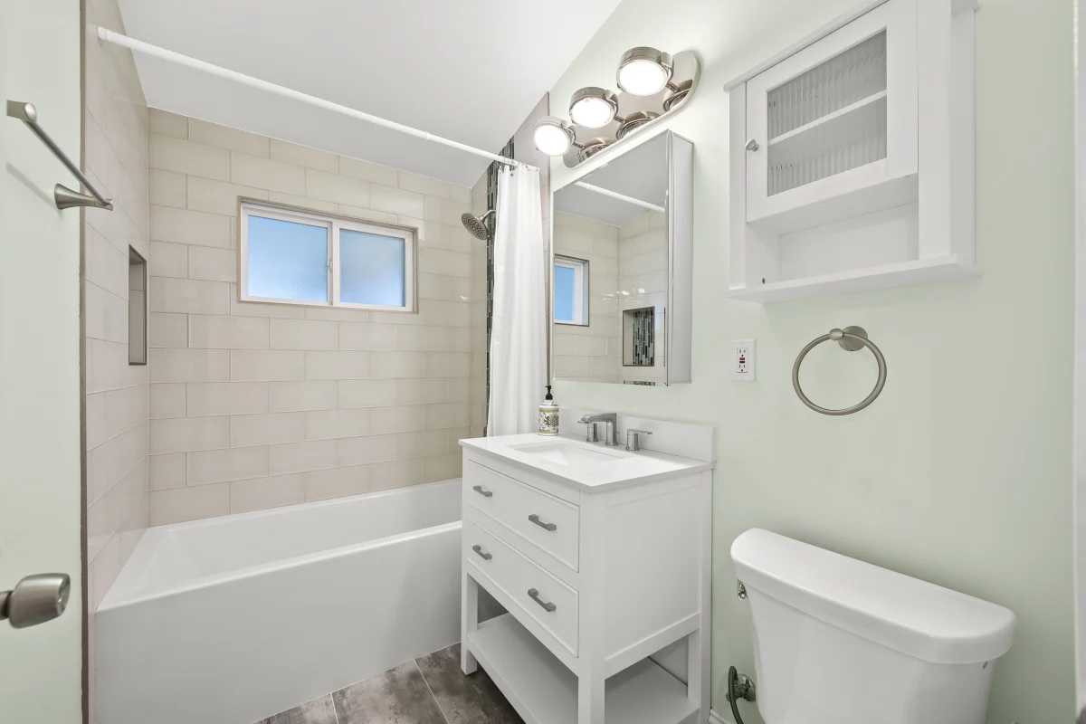 Fresh & Functional Bathroom Refresh, photo 15
