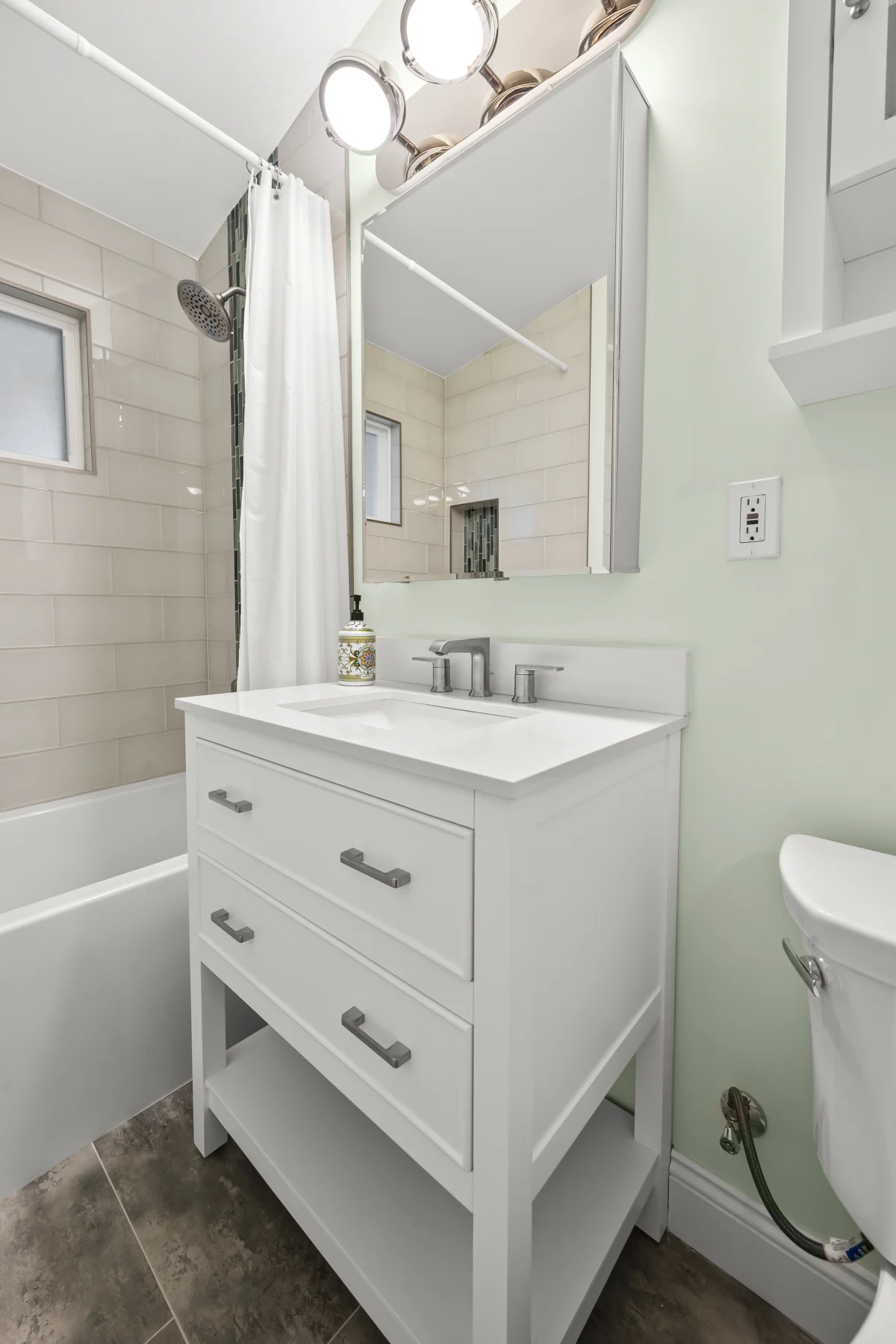 Fresh & Functional Bathroom Refresh, photo 14