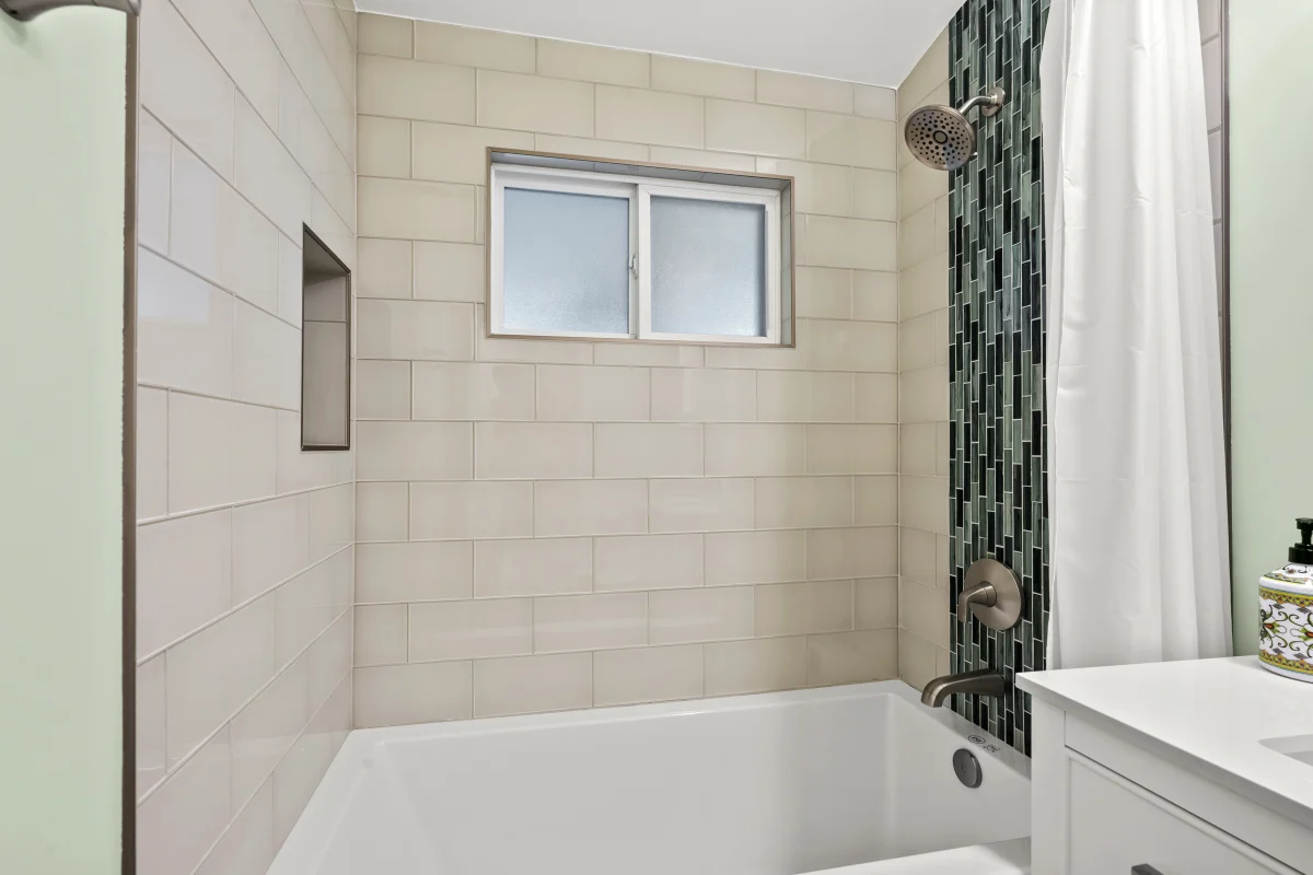 Fresh & Functional Bathroom Refresh, photo 5