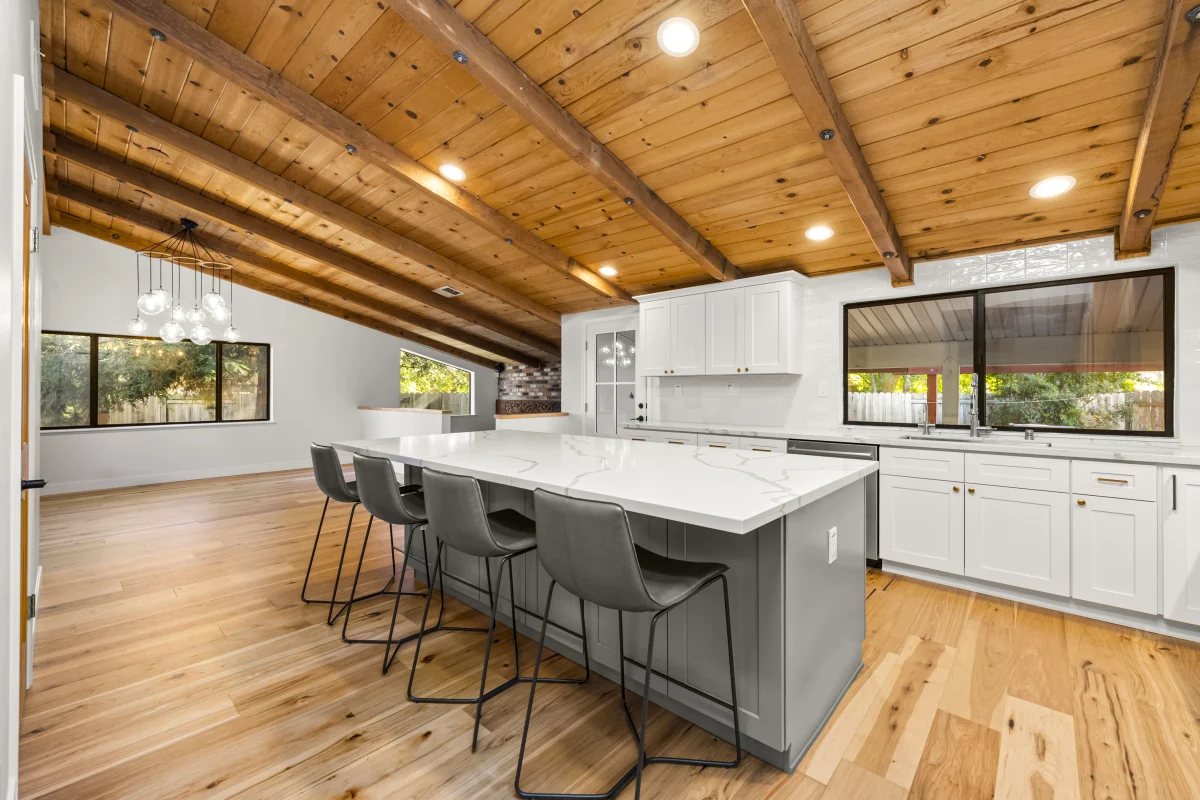 Modern Kitchen with Warm Rustic Character, photo 19