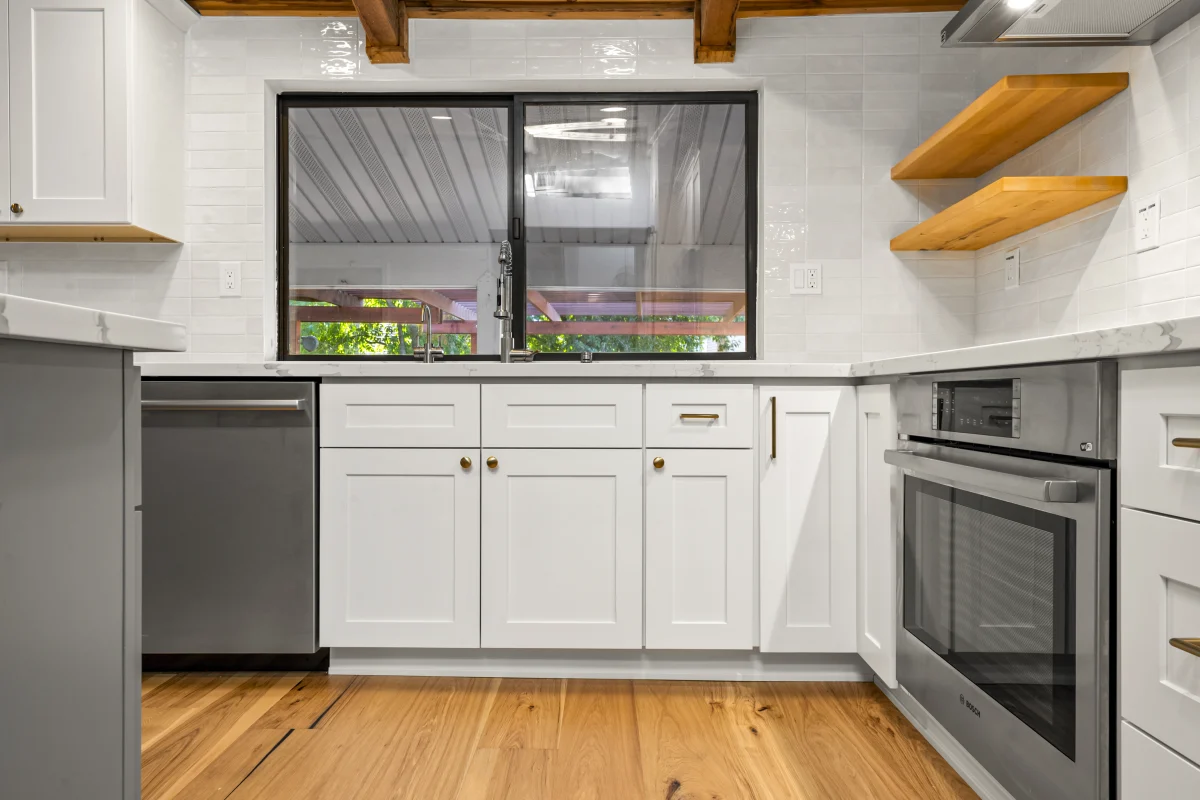Modern Kitchen with Warm Rustic Character, photo 35