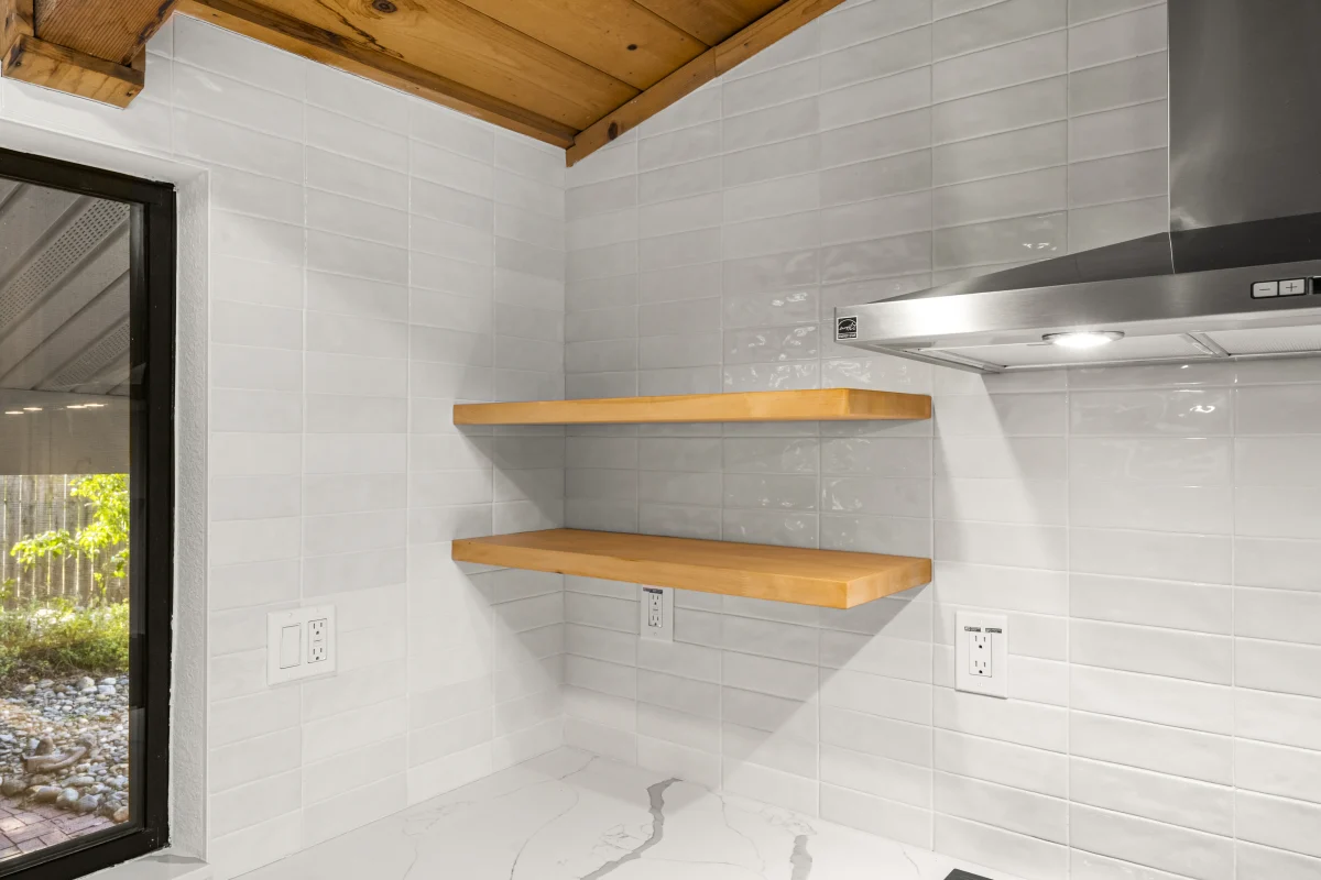 Modern Kitchen with Warm Rustic Character, photo 39