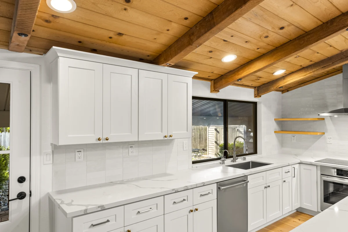 Modern Kitchen with Warm Rustic Character, photo 34