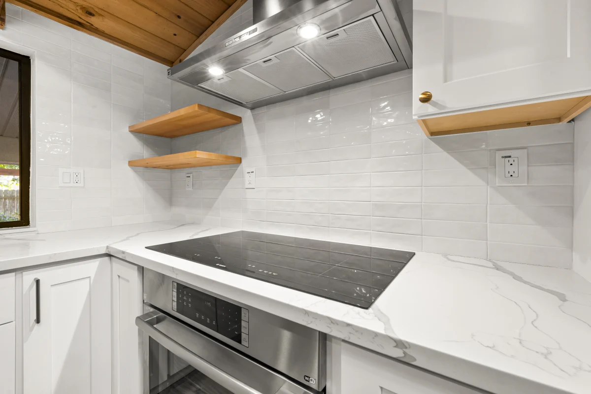 Modern Kitchen with Warm Rustic Character, photo 45