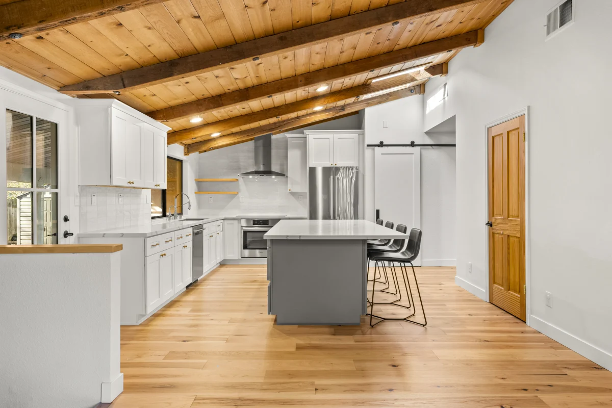Modern Kitchen with Warm Rustic Character, photo 44