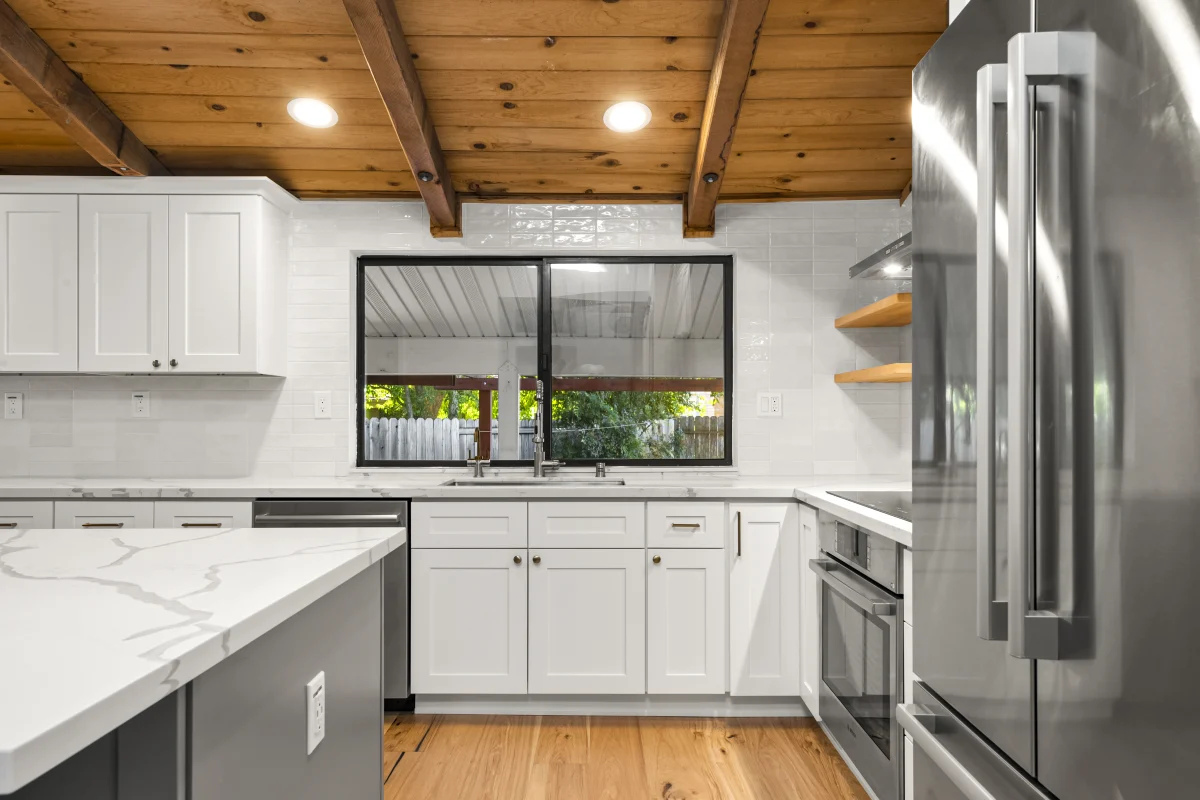 Modern Kitchen with Warm Rustic Character, photo 16