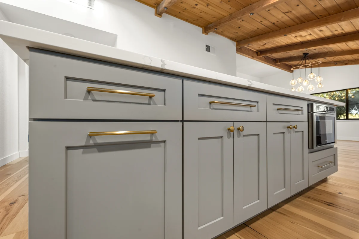 Modern Kitchen with Warm Rustic Character, photo 17
