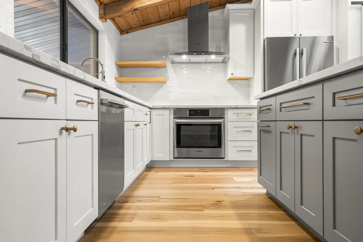 Modern Kitchen with Warm Rustic Character, photo 32