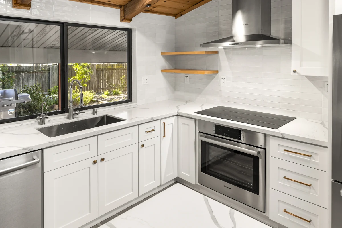Modern Kitchen with Warm Rustic Character, photo 38