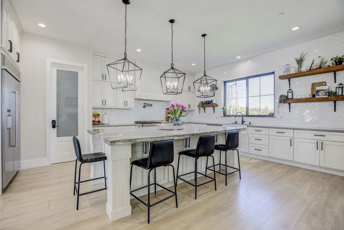 Modern Estate with Private ADU, photo 26