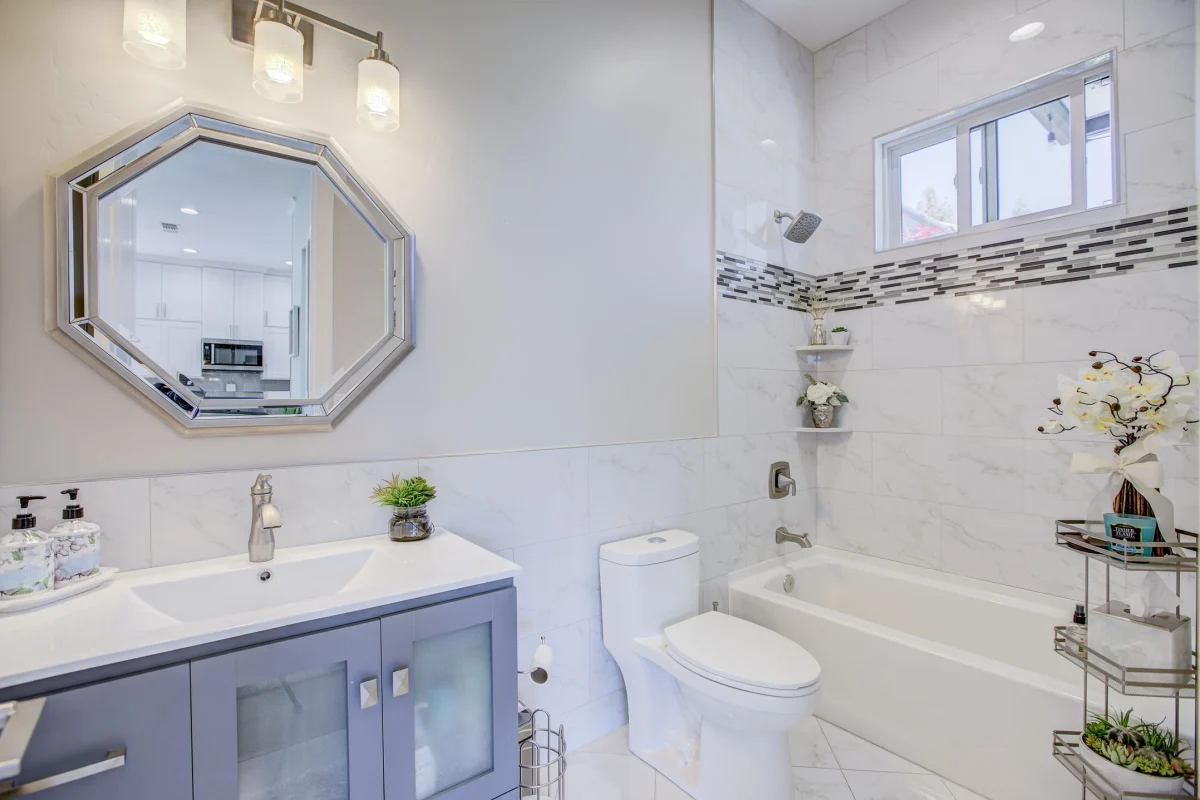Modern Estate with Private ADU, photo 39