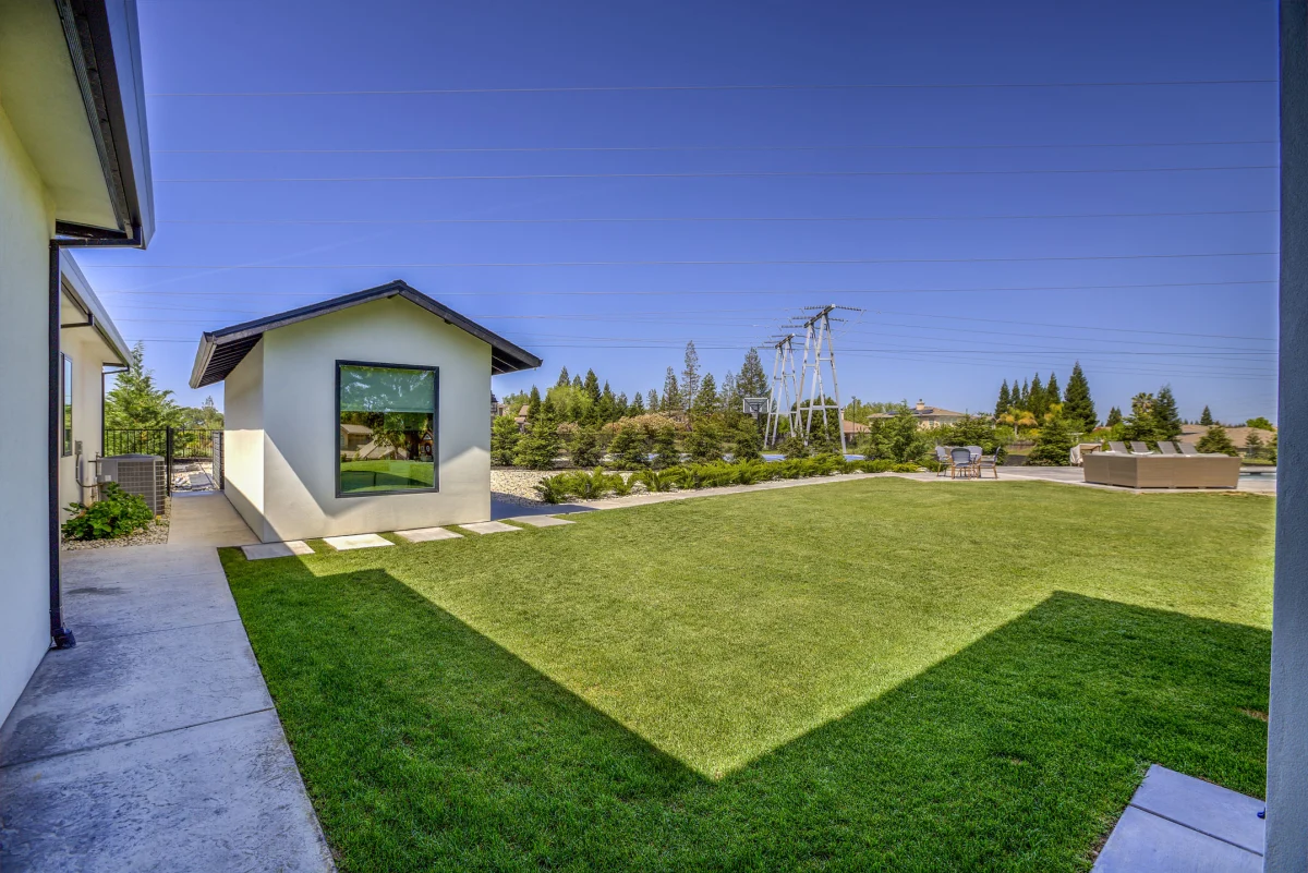 Modern Estate with Private ADU, photo 50