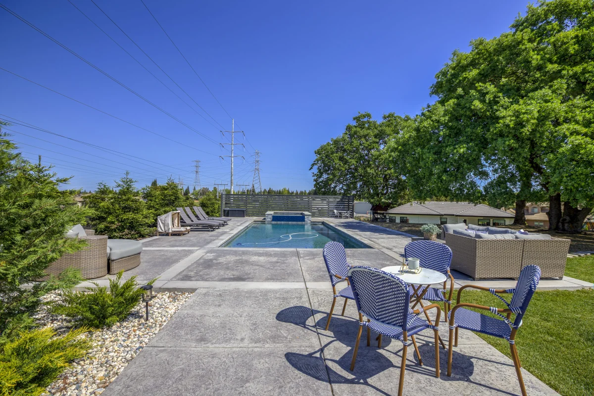 Modern Estate with Private ADU, photo 46
