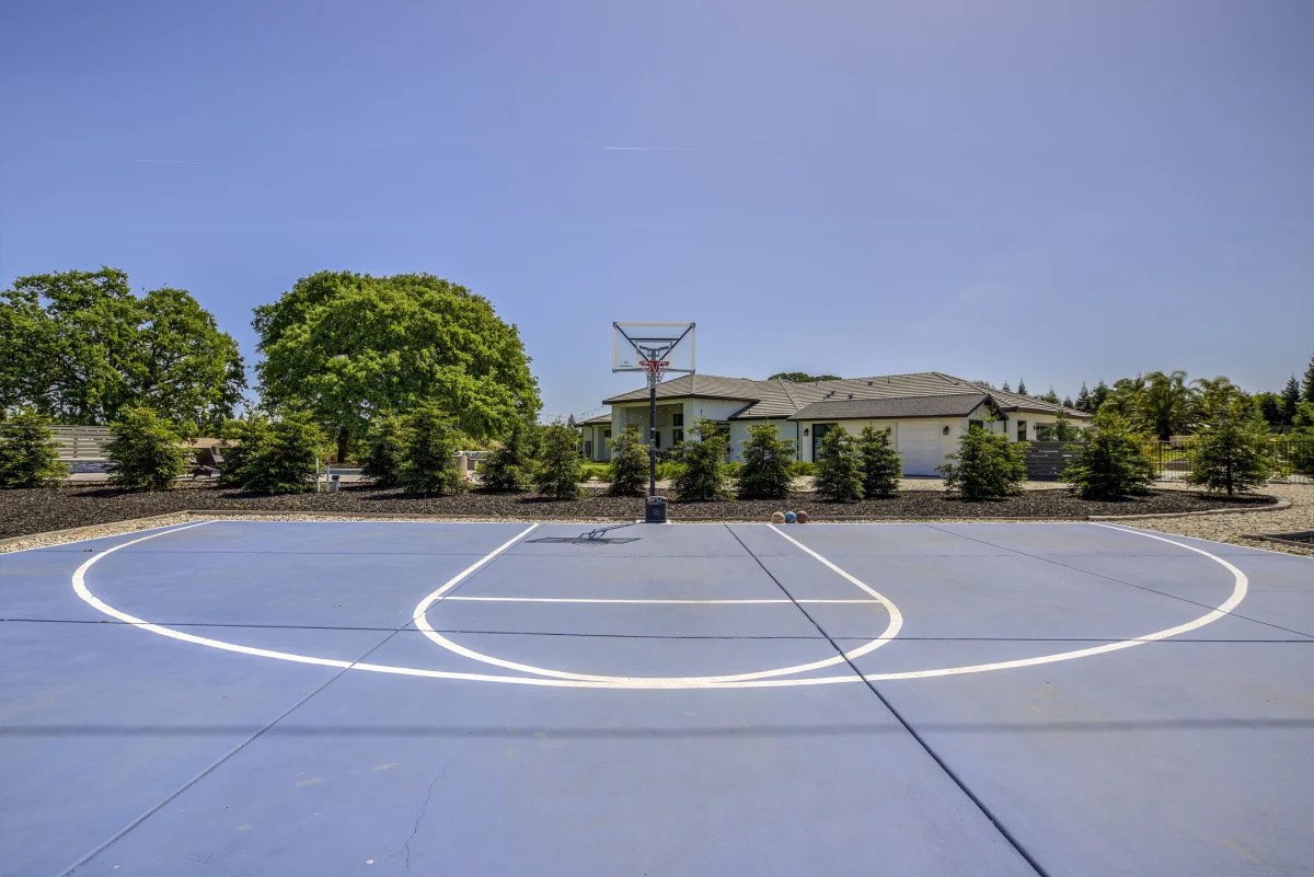 Modern Estate with Private ADU, photo 19