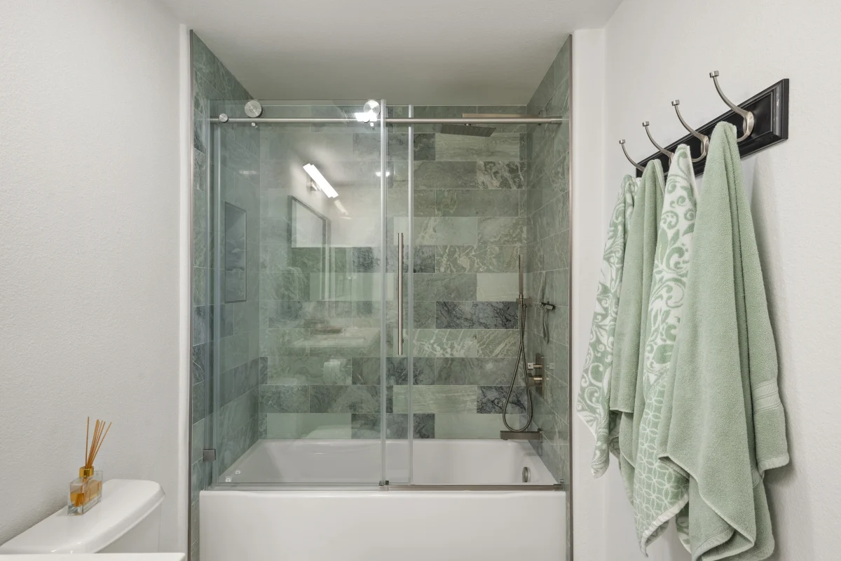 Two Bathroom Remodel with Natural Finishes, photo 11