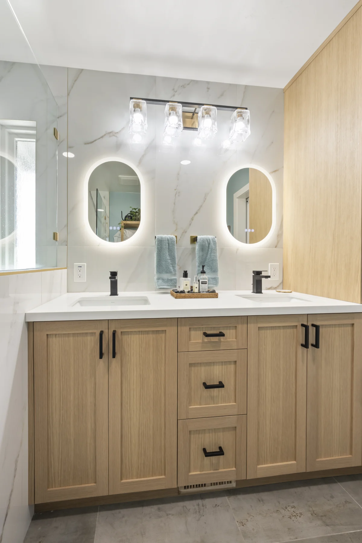 Spa-Inspired Walk-In Shower Retreat, photo 6