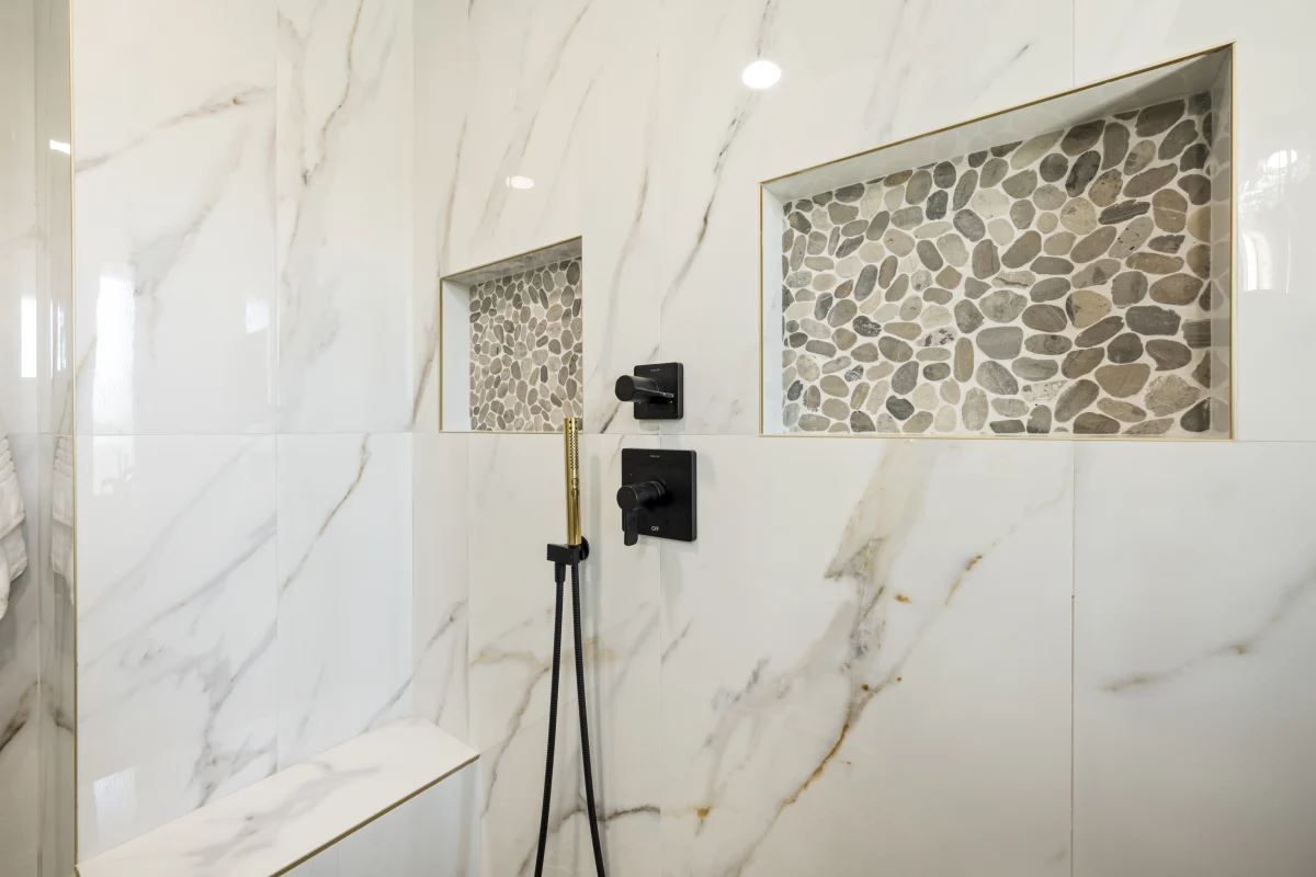 Spa-Inspired Walk-In Shower Retreat, photo 1