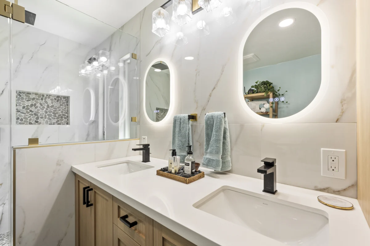 Spa-Inspired Walk-In Shower Retreat, photo 4