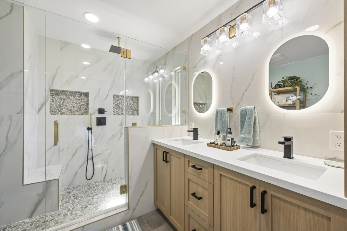 Spa-Inspired Walk-In Shower Retreat, photo 8